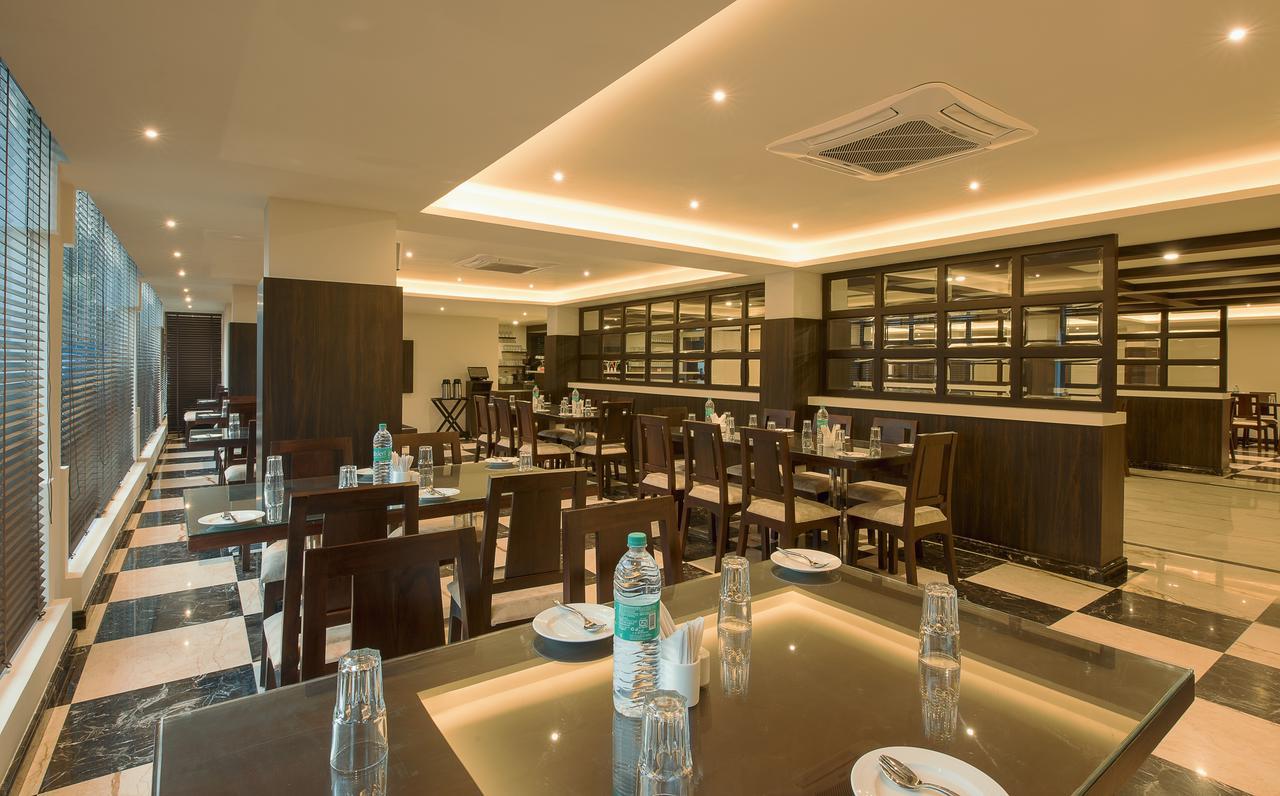 White Lotus Hotel Udupi Extérieur photo