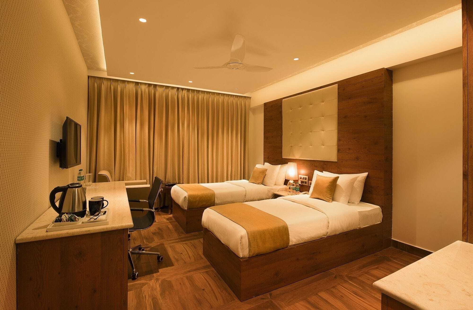White Lotus Hotel Udupi Extérieur photo